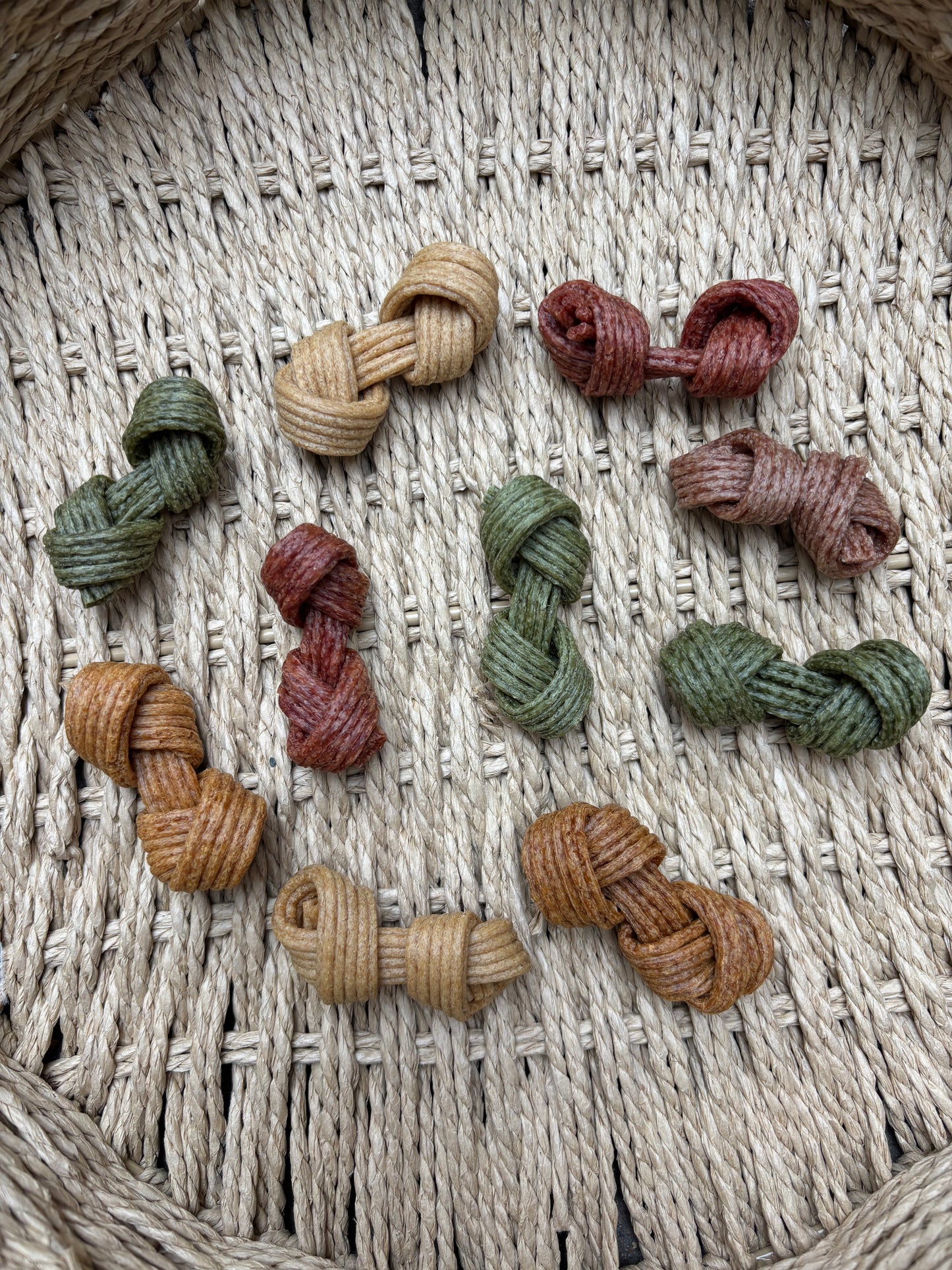Puffed knot bones